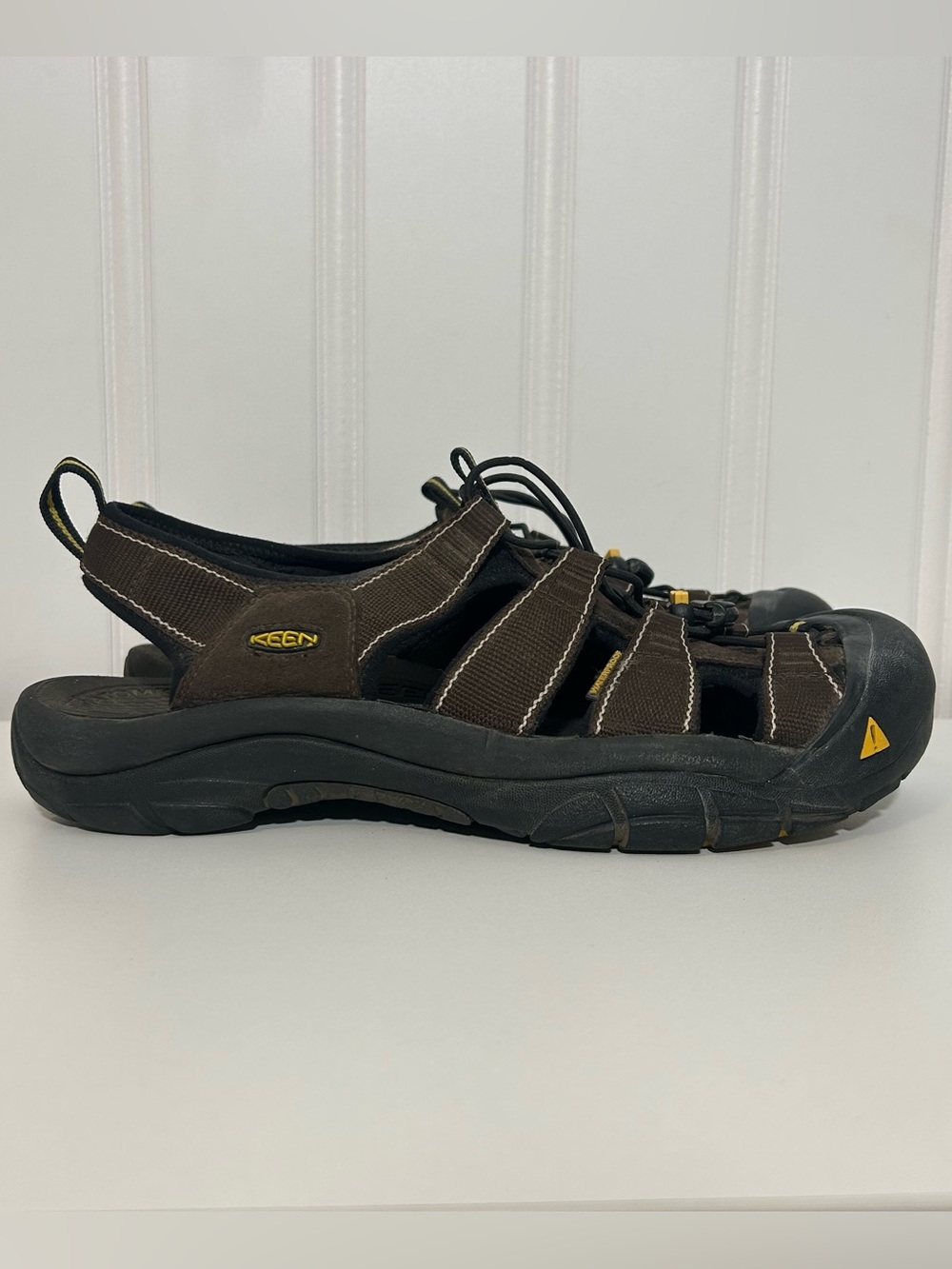 KEEN Newport Men's Brown Outdoor Sandals - Secure Fit Trail Sandal